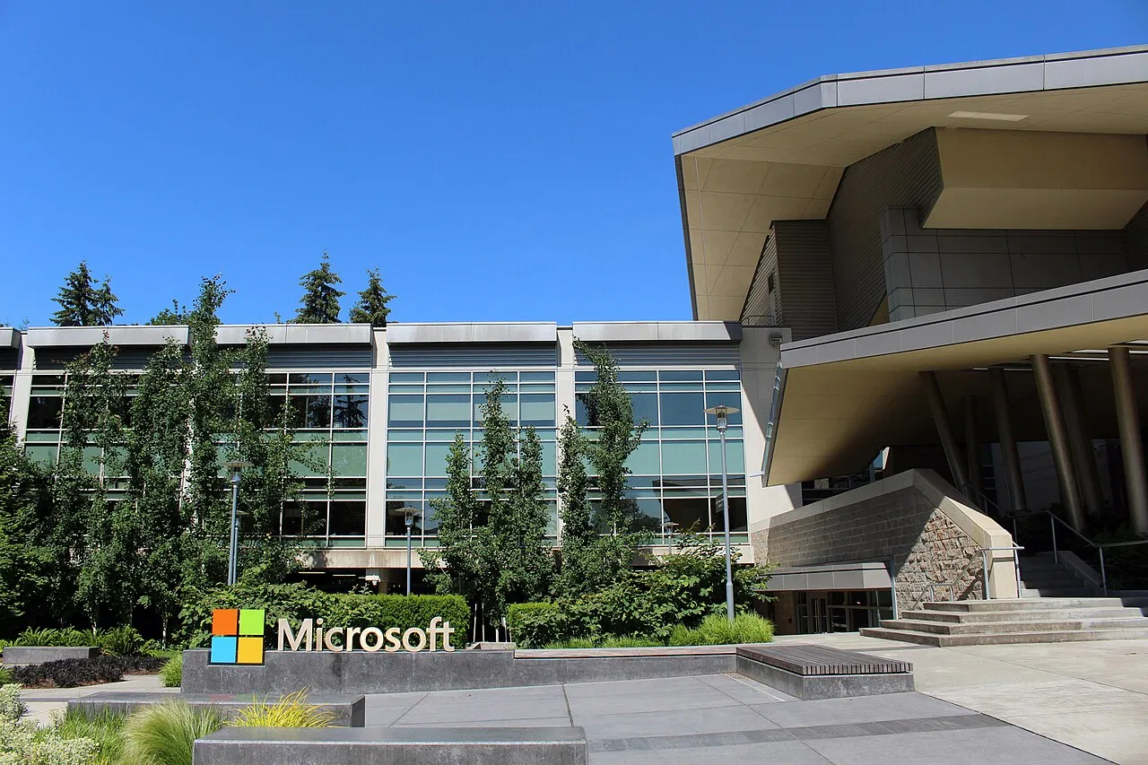 Microsoft Stock Jumps on Q1 Earnings Beat: Is MSFT a Buy?