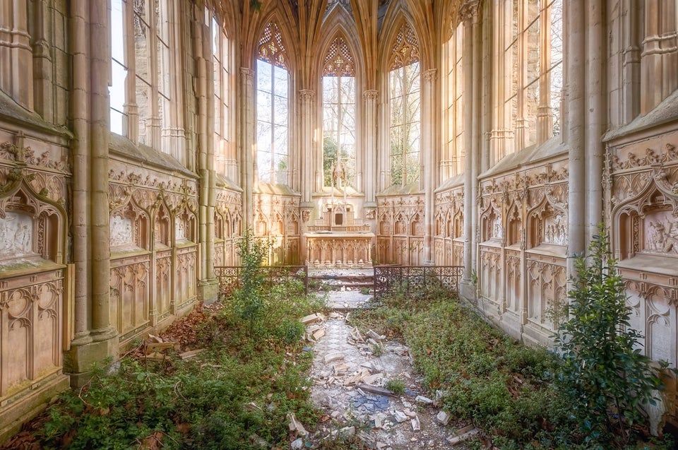 Abandoned French chapel