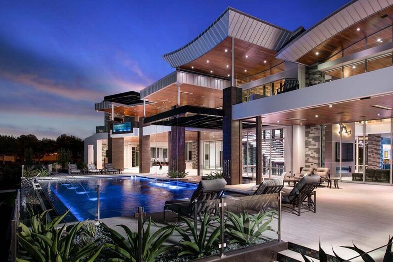 Inside a 25000000 Custom Built Las Vegas Mansion 1280x853