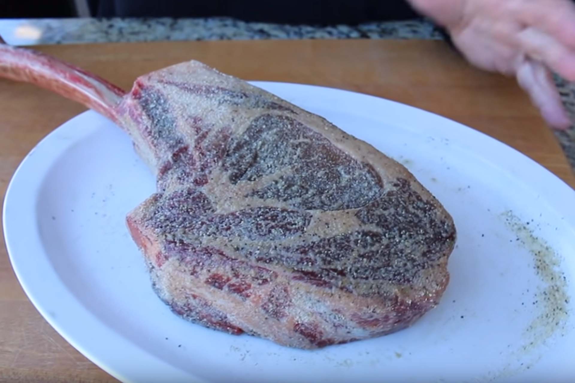 Season the steak with salt  garlic and some pepper