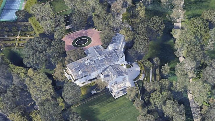 Jeff Bezos Now Owns The Most Expensive House In LA 3