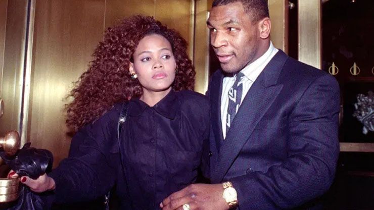 Robin Givens3