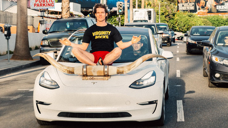 His Car Has Horns