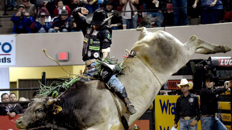JB Mauney s Story of Big Dreams and Big Hits