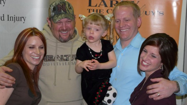 Larry the Cable Guy s Wife Helping Others