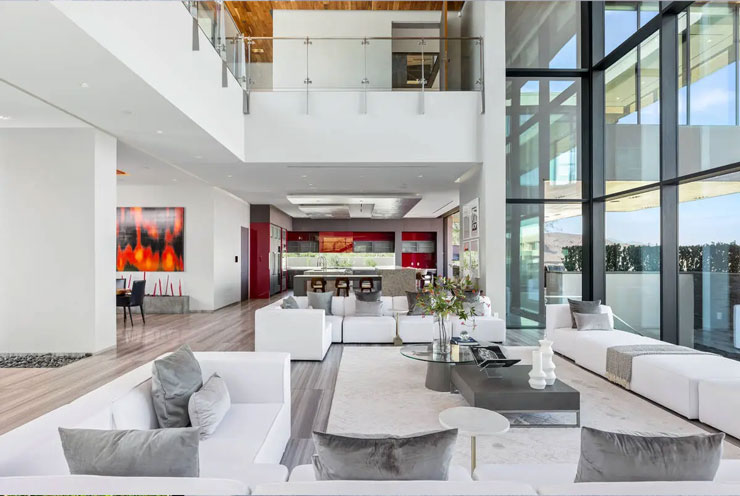 Gene Simmons flips his Vegas mansion 2