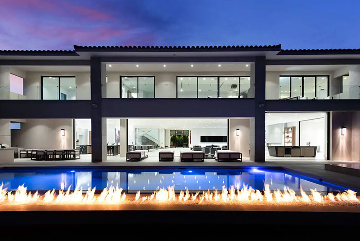 Gene Simmons flips his Vegas mansion 3