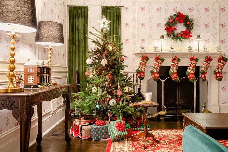 How much does it cost to AirBnb the Home Alone House 1 2