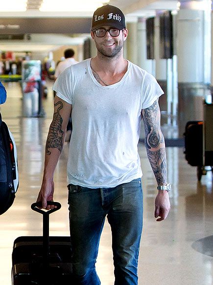 adam levine s net worth_53843e09 23f6 459f 875a 021c03849574