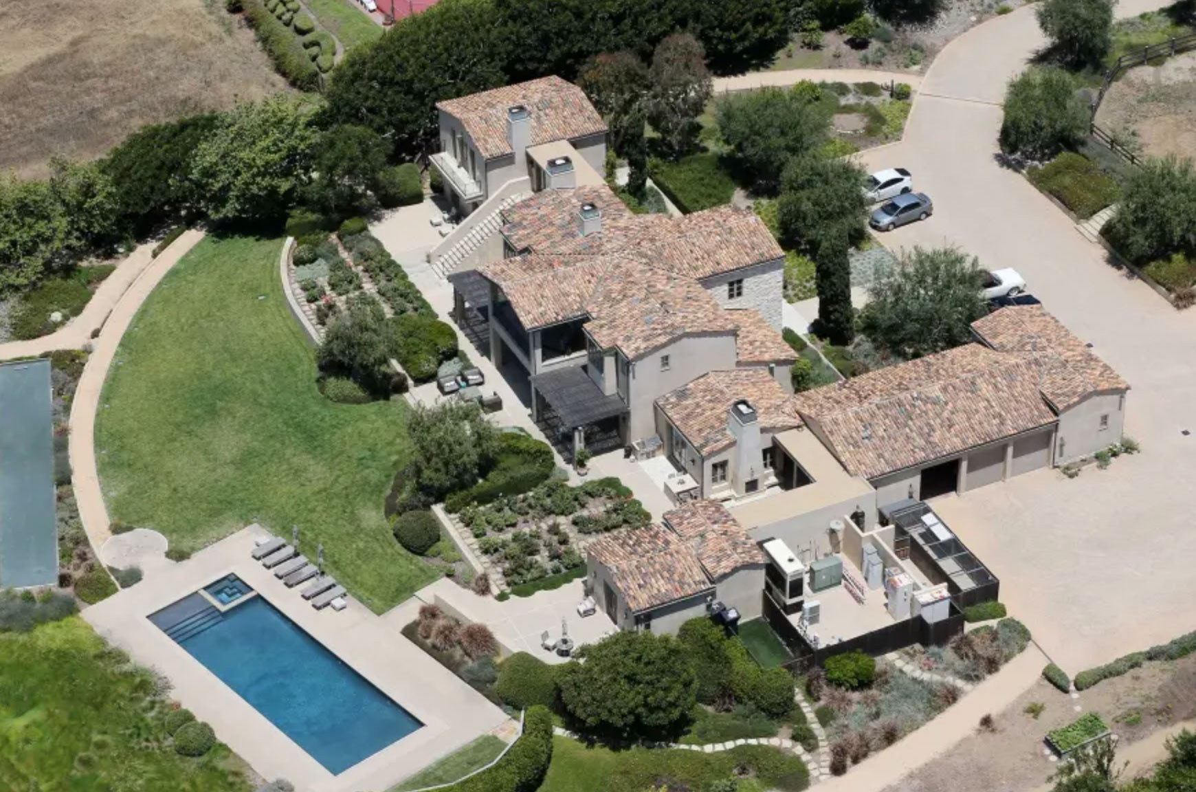lady gaga s net worth_03b807ac d41c 4d04 95c2 8dfa0d295667
