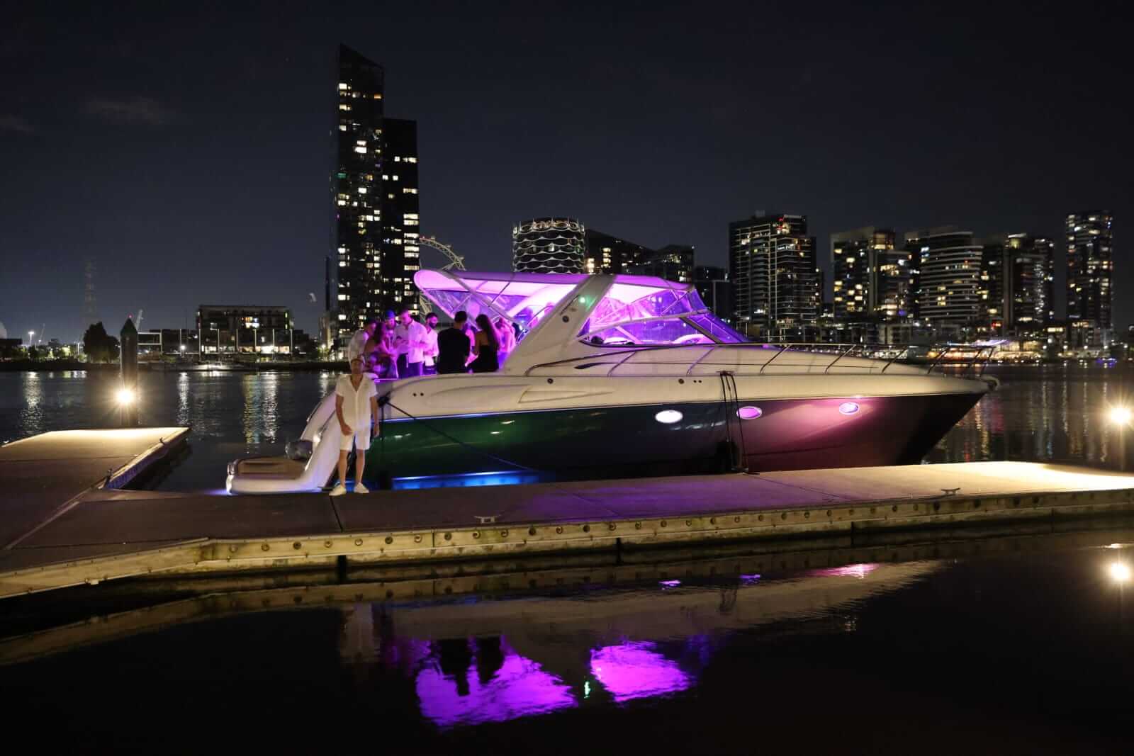 birthday yacht rentals for celebrations_3dee0a3b a84a 4460 a9df 20b22598311d
