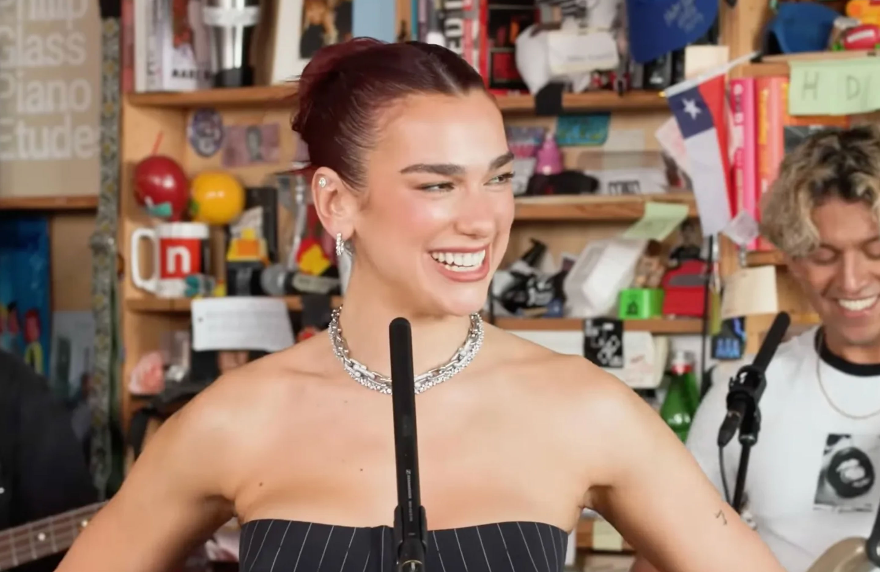 dua lipa s net worth_0c8fe70b 8fe3 4d5a a5e1 5e6caedb4cea