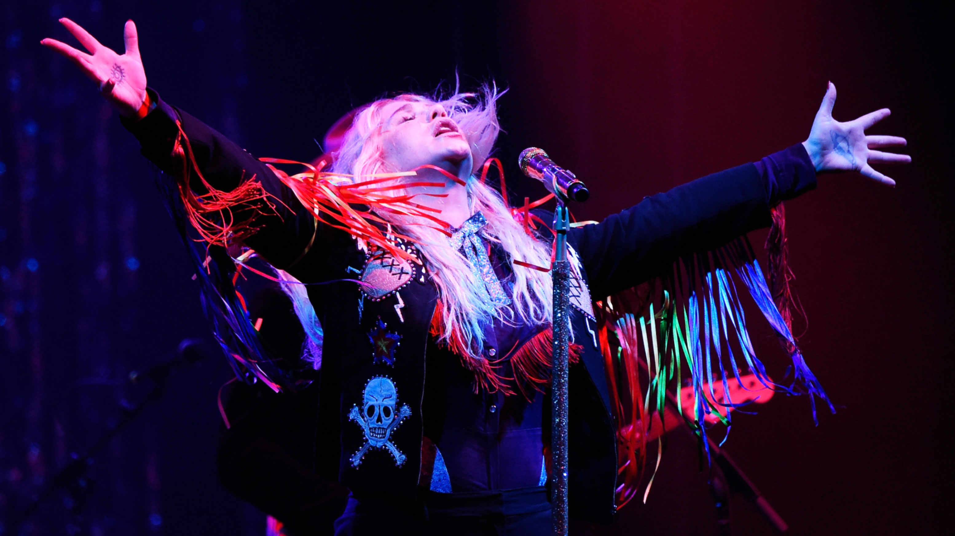 kesha net worth_c894c622 3960 42c7 a3c1 8a437d0eb3e2