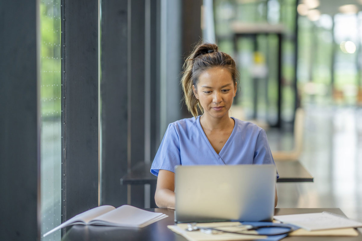 online masters in nursing career benefits_cfe516b1 c8cd 4ac2 b486 9a301a6fded3