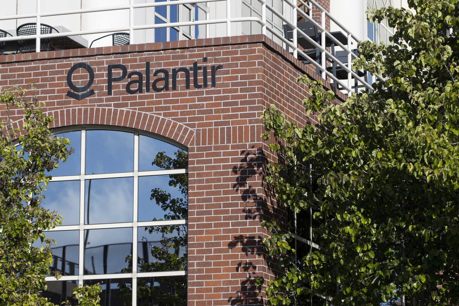 Palantir Stock Soars After Q4 Earnings Crush Estimates: What Investors Need to Know