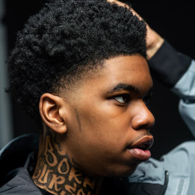 1771513840765_ab6761610000e5eb82e515ccdd3bb6389c228c41