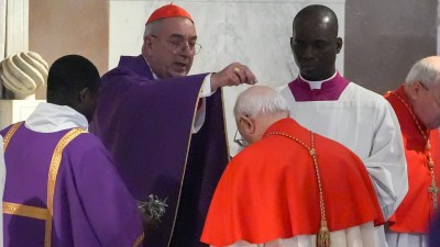 What is Ash Wednesday? Meaning, Traditions, and Connection to Easter 2026