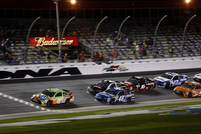 1779458874204_NASCAR Kyle Busch Joe Gibbs Racing 2015 Daytona500