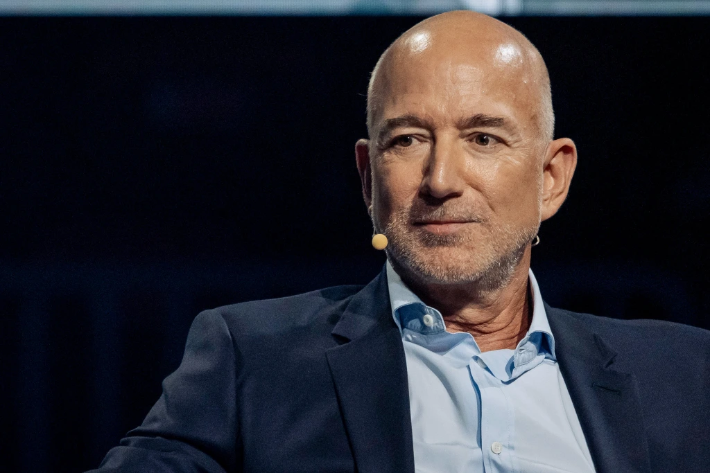 1779459385847_260520 Jeff Bezos ch 1046 994054
