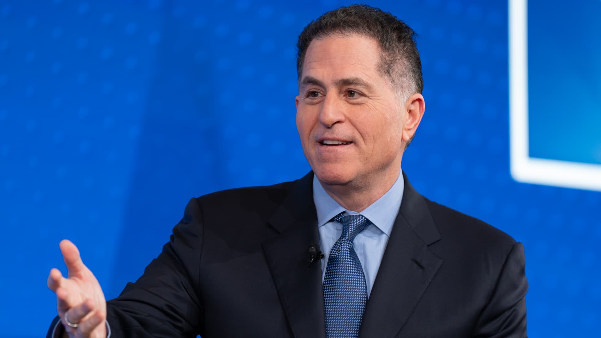 Dell Stock Soars 32% in Best Day Ever as AI Server Revenue Jumps 757%