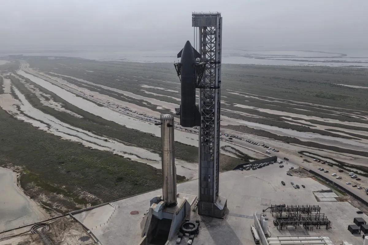 1780755284612_starship flt12 stacking e1779315687989