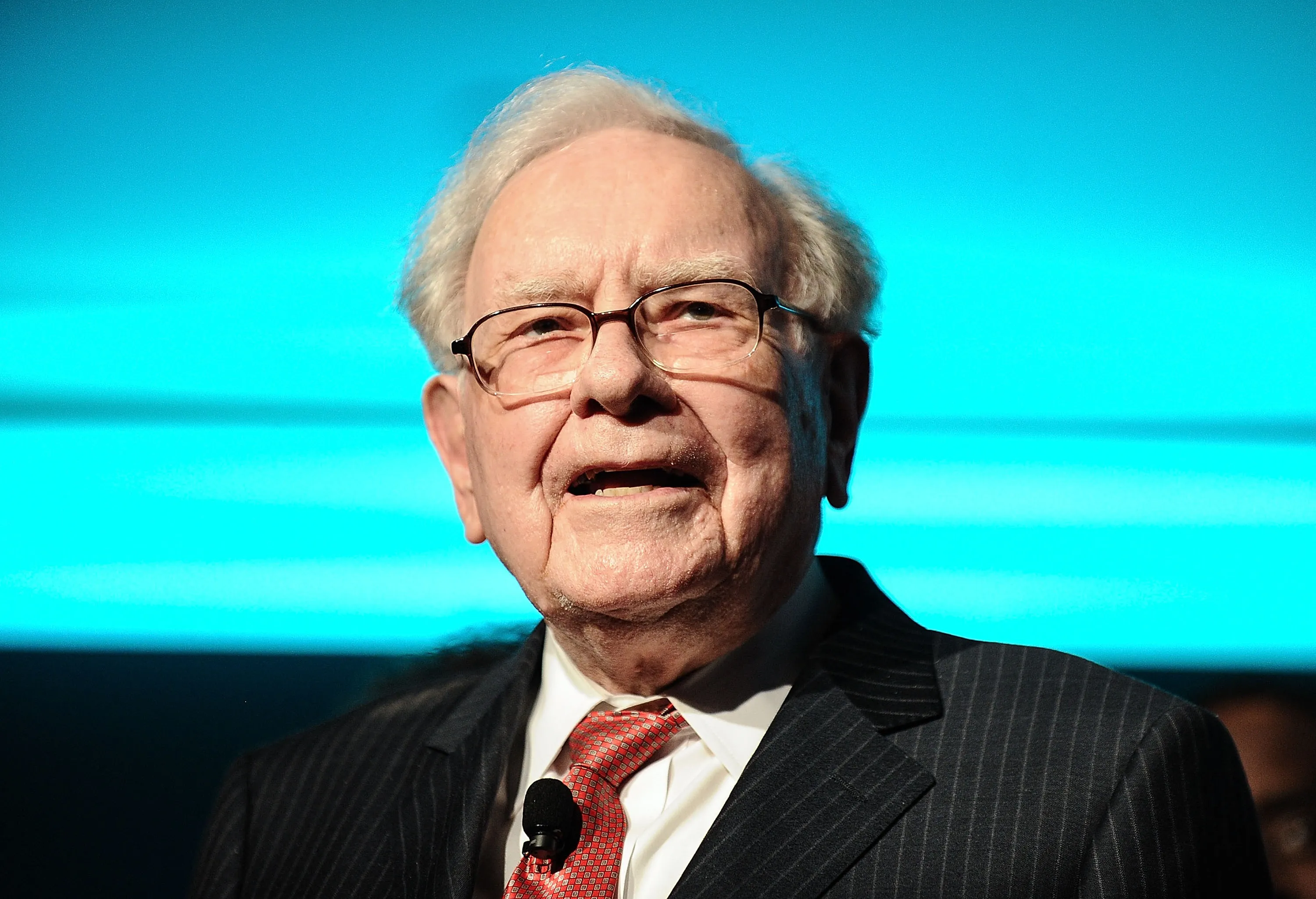 Warren Buffett's $397B Warning: What the Oracle of Omaha Sees That You Don't